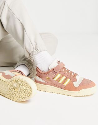 adidas Originals Forum 84 Low sneakers in pink and off-white-Brown