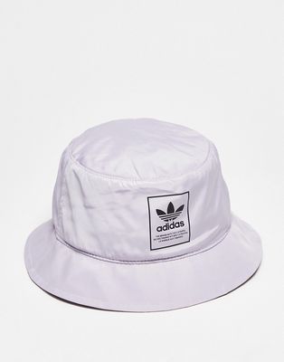 adidas Originals packable bucket hat in lilac-White