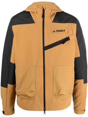 adidas Terrex chest logo-patch jacket - Yellow