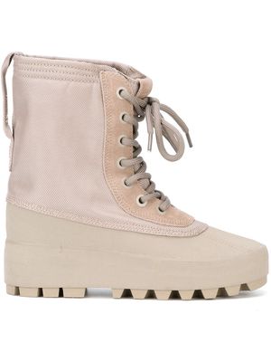 adidas Yeezy 950 "Moonrock" lace-up sneakers - Neutrals