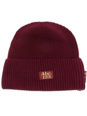 Advisory Board Crystals ribbed-knit logo-patch beanie - Red