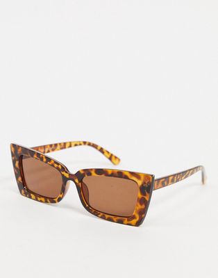 AJ Morgan Big Payback super-oversized sunglasses in tortoiseshell-Brown