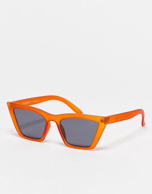 AJ Morgan cat eye sunglasses in orange