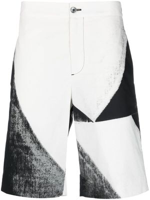Alexander McQueen abstarct-print cotton Bermuda shorts - White
