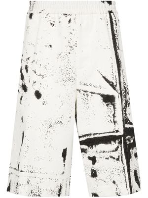 Alexander McQueen abstract-print twill shorts - White