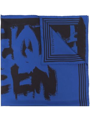 Alexander McQueen all-over logo-print scarf - Blue