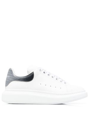 Alexander McQueen contrasting heel counter sneakers - White
