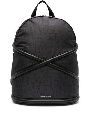 Alexander McQueen crossover-straps logo-print backpack - Black
