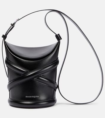 Alexander McQueen Curve Small leather bucket bag