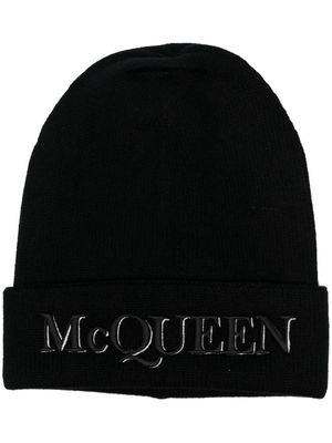 Alexander McQueen embroidered-logo fine-knit beanie - Black