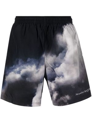 Alexander McQueen Engineered Sky-print swim short - Black