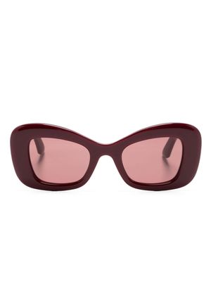 Alexander McQueen Eyewear cat-eye frame sunglasses - Red