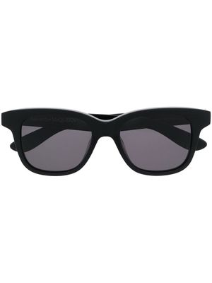 Alexander McQueen Eyewear engraved-logo square-frame sunglasses - Black