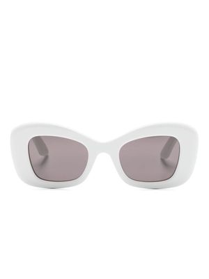 Alexander McQueen Eyewear oversized-frame tinted sunglasses - White