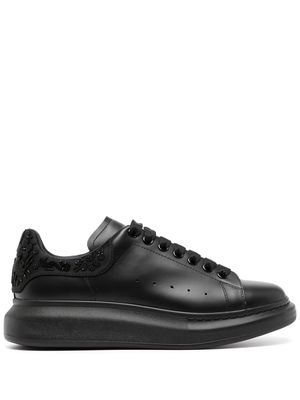Alexander McQueen floral bead-detail leather sneakers - Black