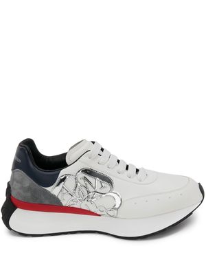Alexander McQueen Gomma embroidered-detail sneakers - White