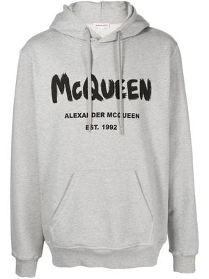 Alexander McQueen graffiti-logo print long-sleeve hoodie - Grey