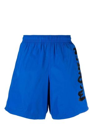 Alexander McQueen Graffiti-print swim shorts - Blue