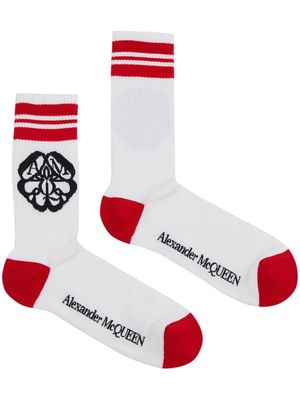 Alexander McQueen logo-embroidered ankle socks - White