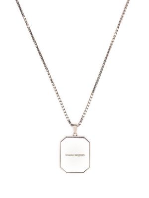 Alexander McQueen logo-pendant box chain necklace - Silver