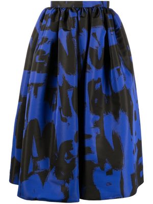 Alexander McQueen logo-print pleated full skirt - Blue
