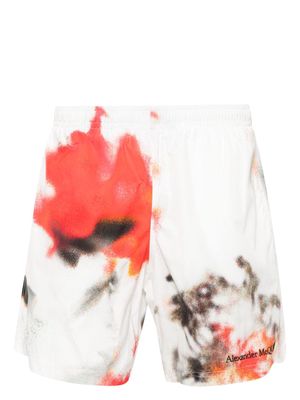 Alexander McQueen Obscured Flower swim shorts - White