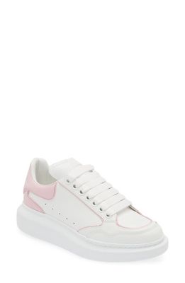 Alexander McQueen Oversize Sneaker in White/Pink