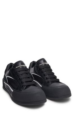 Alexander McQueen Skate Deck Plimsoll Low Top Sneaker in Black/White