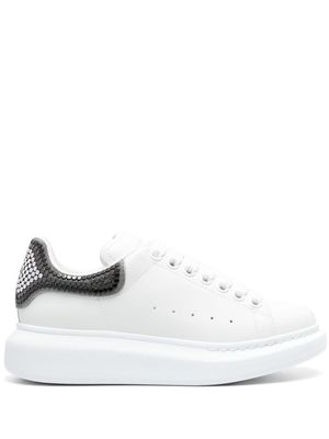 Alexander McQueen stud-detailing leather sneakers - White