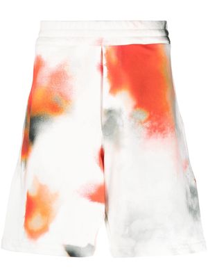 Alexander McQueen tie-dye bermuda shorts - White