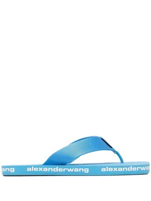 Alexander Wang logo-print edge flip flops - Blue