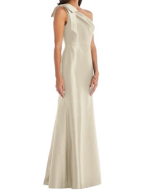 Alfred Sung Women's Bow One-Shoulder Satin Trumpet Gown in Champagne