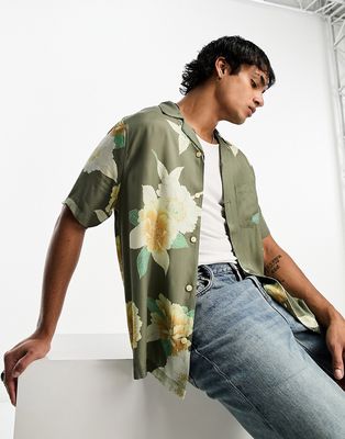 AllSaints Alamein floral shirt in khaki-Green