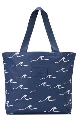 Aloha Collection Day Tripper Water Resistant Tyvek Tote in White On Navy