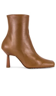 ALOHAS Frappe Ankle Boots in Brown