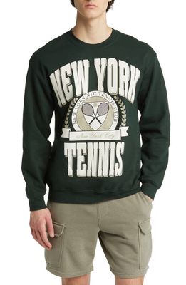 ALPHA COLLECTIVE New York Tennis Graphic Crewneck Sweatshirt in Forest