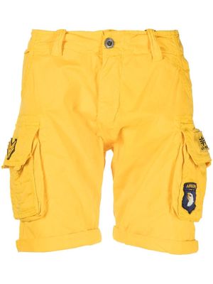 Alpha Industries patch-detail cotton cargo shorts - Yellow
