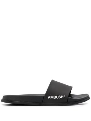 AMBUSH logo-embossed beach slides - Black