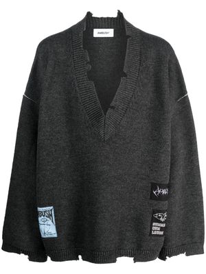 AMBUSH logo-patch V-neck wool jumper - Grey