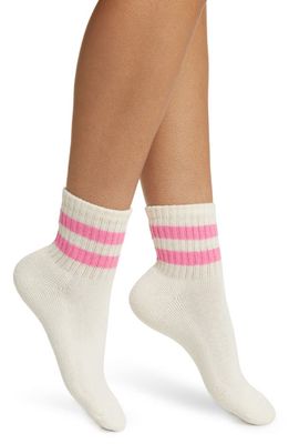 American Trench Mono Quarter Socks in White/Pink