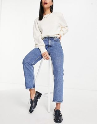 & Other Stories Favorite cotton blend straight leg cropped jeans in vikas blue - MBLUE