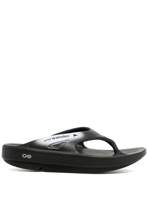 and Wander Recovery platform sandals - Black