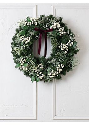 Angelina Holiday Wreath