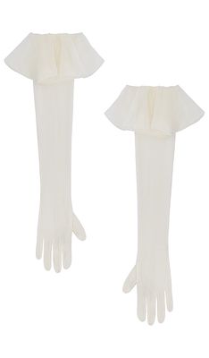 Anna October Ruby Ruffle Gloves in Ivory