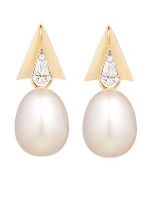 Annoushka 18kt yellow gold Flight pearl drop earrings