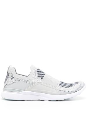 APL: ATHLETIC PROPULSION LABS knitted logo low-top sneakers - Grey