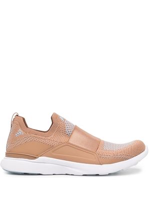 APL: ATHLETIC PROPULSION LABS Techloom Bliss slip-on trainers - Brown