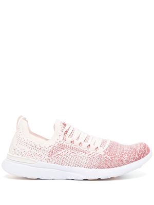 APL: ATHLETIC PROPULSION LABS Techloom Breeze lace-up trainers - Pink