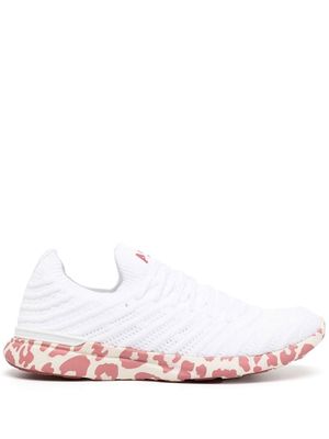 APL: ATHLETIC PROPULSION LABS Techloom Wave low-top sneakers - White
