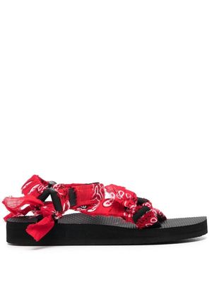 Arizona Love bandana-print sandals - Red